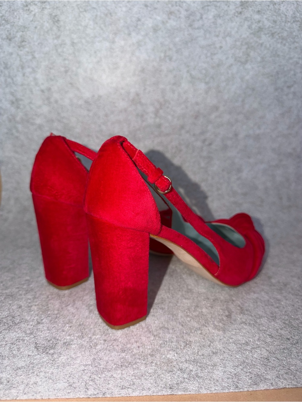 •2 Frances Valentine Retro Pump Red Velvet Size 9 - Picture 12 of 14